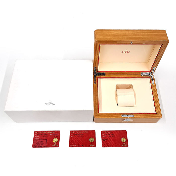OMEGA
Constellation Globemaster Annual Calendar
With box and warranty card
