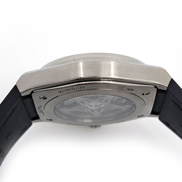 ZENITH
Defy Classic
With Box and Warranty Card
