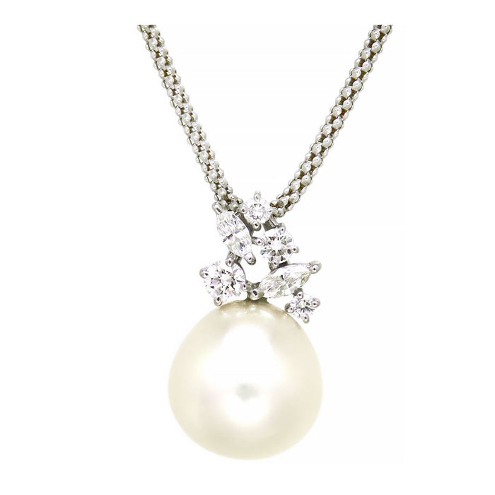 TASAKI 
South Sea Pearl Diamond Necklace