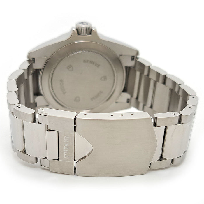 TUDOR 
Grand Tour Date 
With box and warranty card