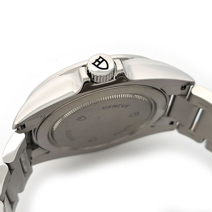 TUDOR 
Grand Tour Date 
With box and warranty card