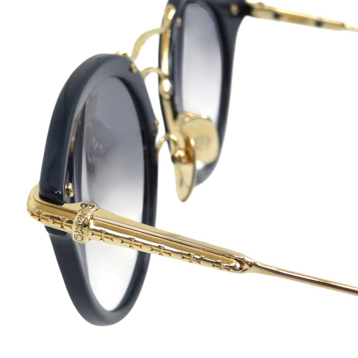 CHROME HEARTS
CH Logo Cross
EVAGASABLELISTIC Eyewear