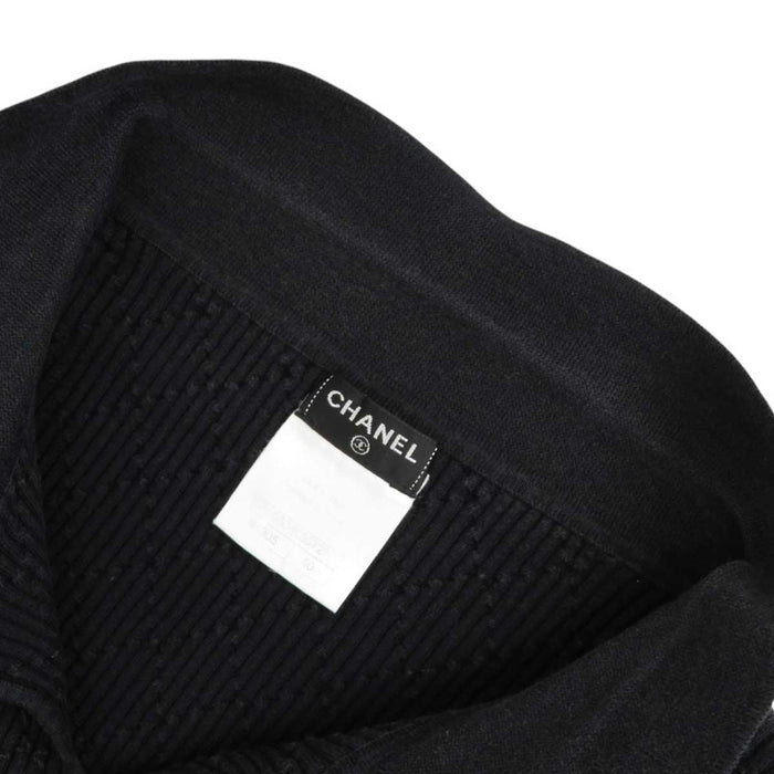 CHANEL
COCO CC Coco Button Logo Rib Cotton
Coco Mark Half Sleeve Cut and Sewn