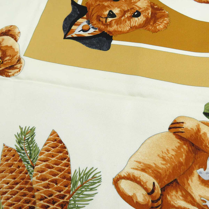 HERMES 
テディベア くま 大判 シルク 
カレ 90 CONFIDENTS DESCOEURS 心の友