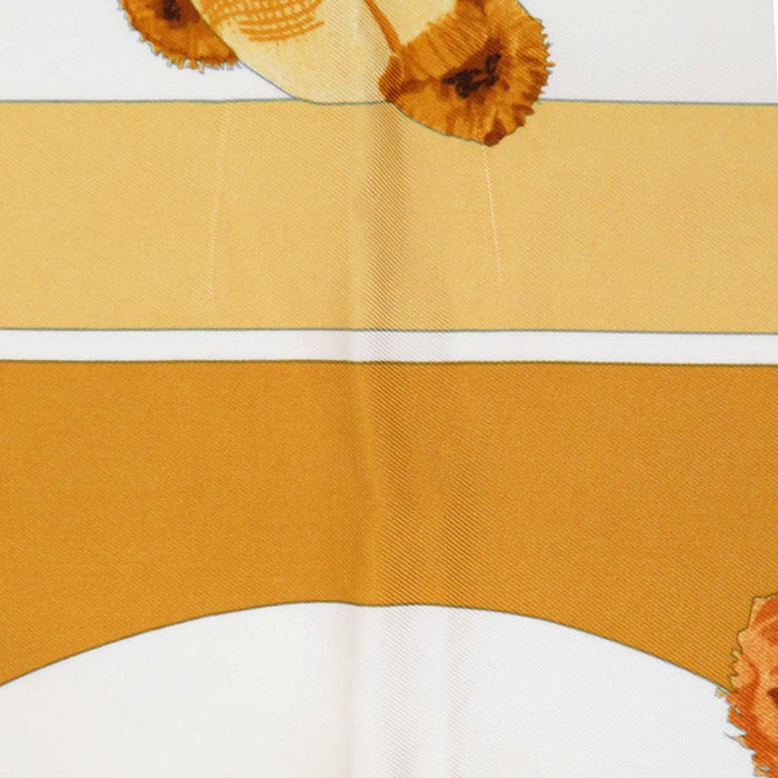 HERMES 
テディベア くま 大判 シルク 
カレ 90 CONFIDENTS DESCOEURS 心の友