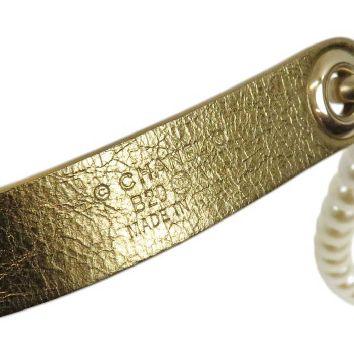 CHANEL 
B20A COCO CC Logo Leather 
Coco Mark Costume Pearl Chain Belt