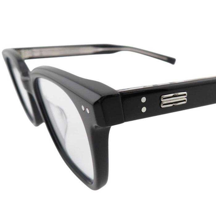 Gentle Monster 2024 Optical Collection
GENTLE MONSTER Evan 01 Square Eyewear Non-prescription