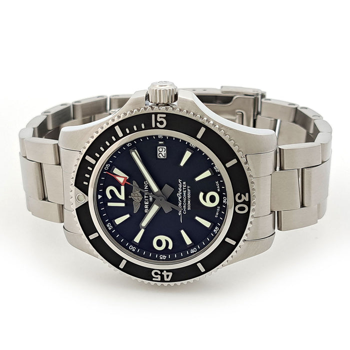BREITLING 
Superocean 
With box and warranty card