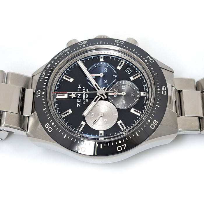ZENITH
Chronomaster Sport
With Box and Warranty Card