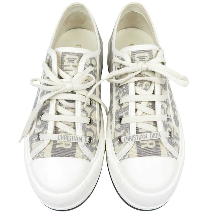 Dior 
Walk'n'Dior Baskets basses brodées en coton 
Walk'n'Dior Baskets à plateforme 
Oblique