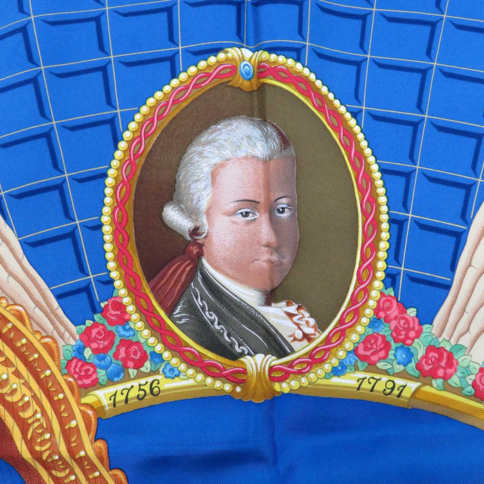 HERMES 
Sciarpa grande in seta 
Carré 90 Wolfgang Amadeus Mozart Inno a Mozart