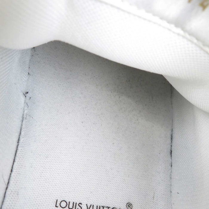 LOUIS VUITTON
Logo Monogram Denim
LV Trainer Line Sneakers