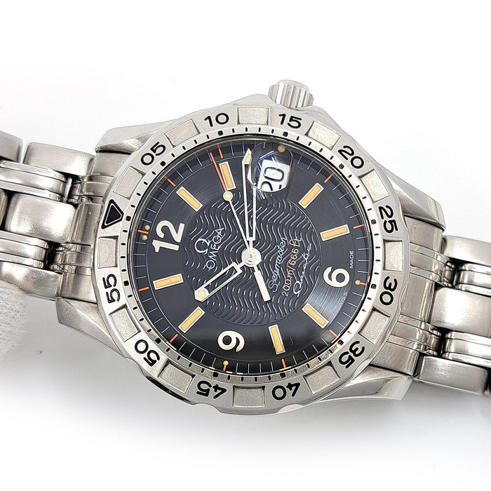 OMEGA 
シーマスター200 オメガマチック オートクオーツ 
箱ギャラ付