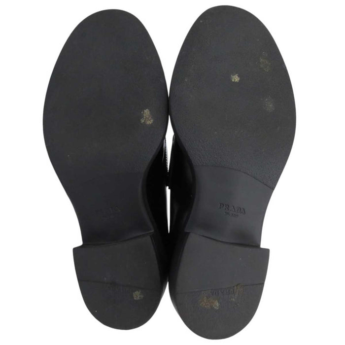 PRADA
Triangle Logo
Chocolate Brushed Leather Loafer