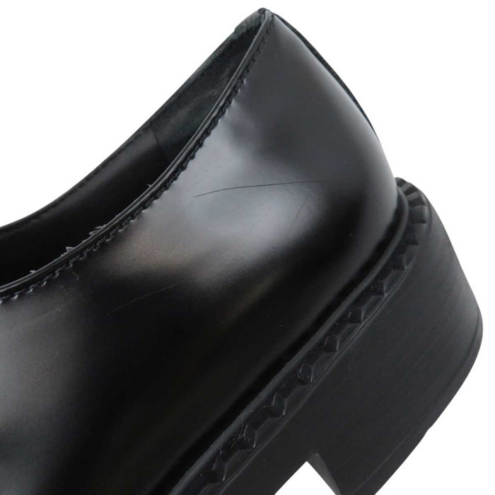PRADA
Triangle Logo
Chocolate Brushed Leather Loafer