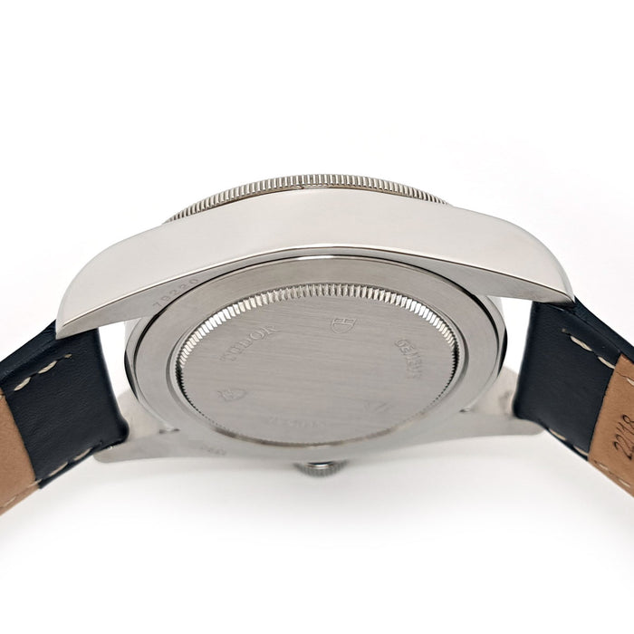TUDOR
Heritage Black Bay
With Warranty Card