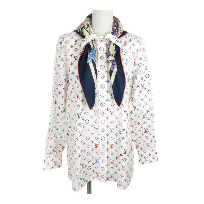 LOUIS VUITTON
All-over pattern LV cotton silk scarf
Flower scarf monogram long sleeve shirt