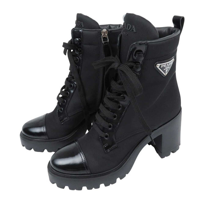 PRADA
Triangle Logo Plate Re-Nylon Side Zip
Re-Nylon Triangle Logo Short Boots