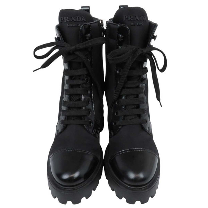 PRADA
Triangle Logo Plate Re-Nylon Side Zip
Re-Nylon Triangle Logo Short Boots