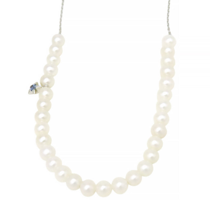 TASAKI 
Star Blink Pearl Sapphire Necklace