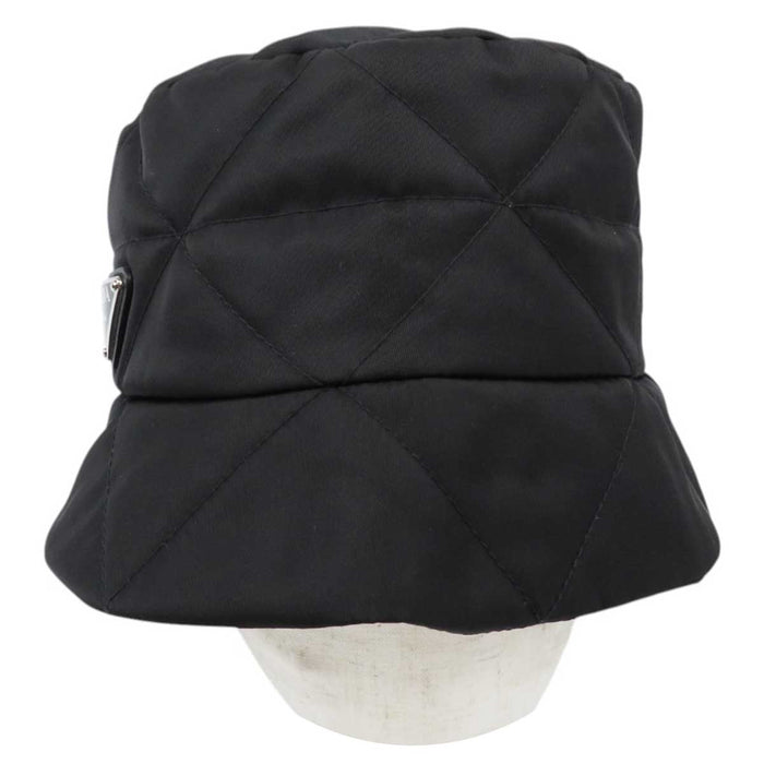 PRADA 
リナイロン 三角ロゴプレート 
Re-Nylon キルティング トライアングルロゴ バケットハット