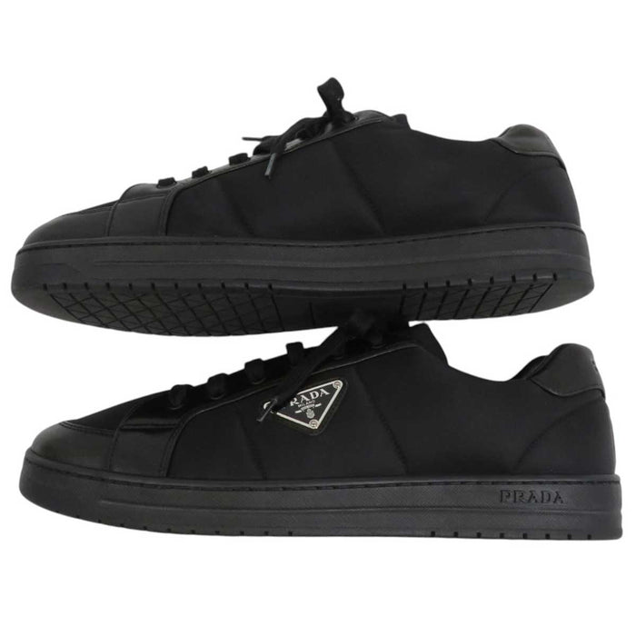 PRADA 
ロゴ レースアップ 三角ロゴ 
トライアングルロゴ RE-NYRON ダウンタウン スニーカー