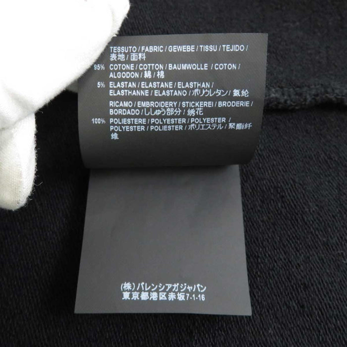 BALENCIAGA
Femme Fatale Headscarf Hoody Sweatshirt
Femme Fatale Headscarf Hoody Parker