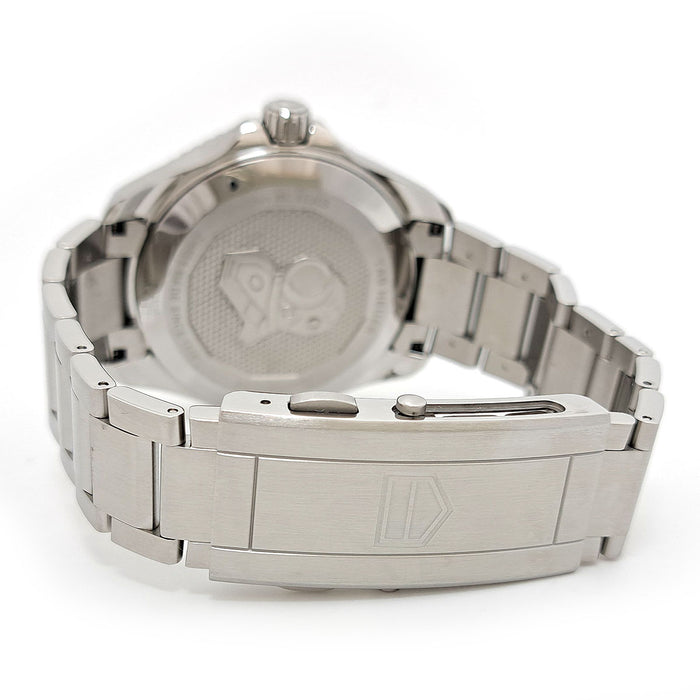 TAG HEUER
Aquaracer
With box and warranty card