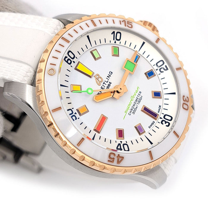 BREITLING 
スーパーオーシャン36 レインボー 
箱ギャラ付