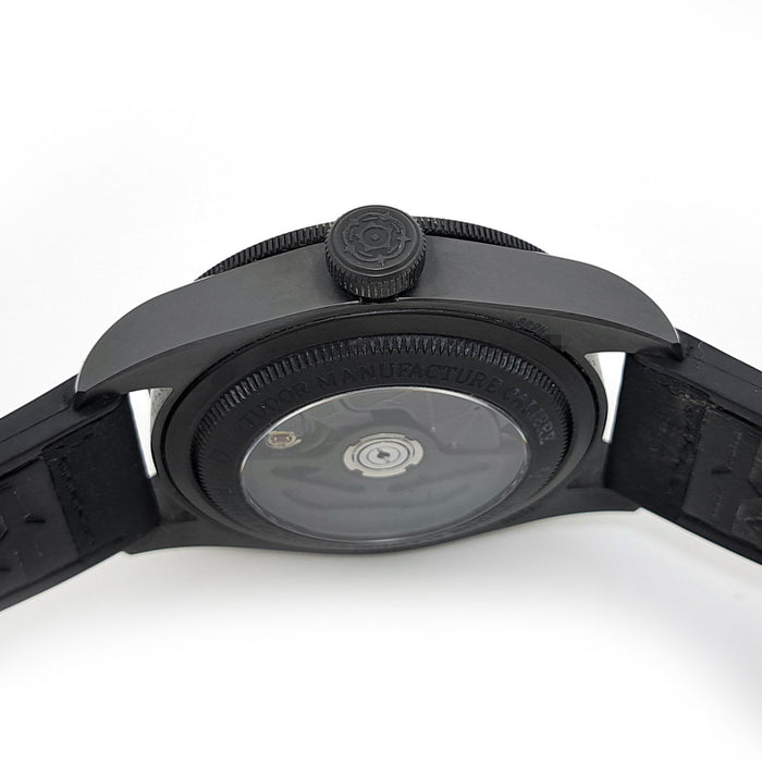 TUDOR
Black Bay Ceramic
With Box and Warranty Card