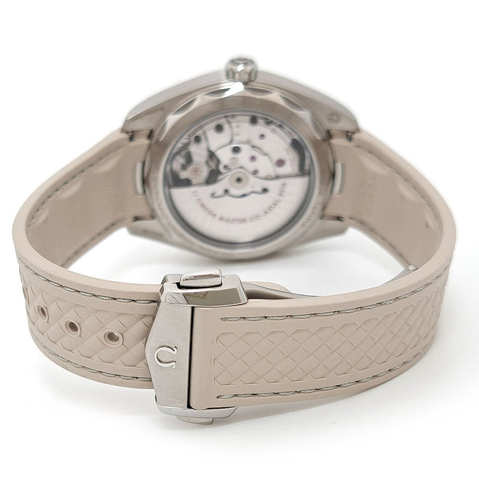 OMEGA 
Seamaster Aqua Terra 
Avec boîte et garantie