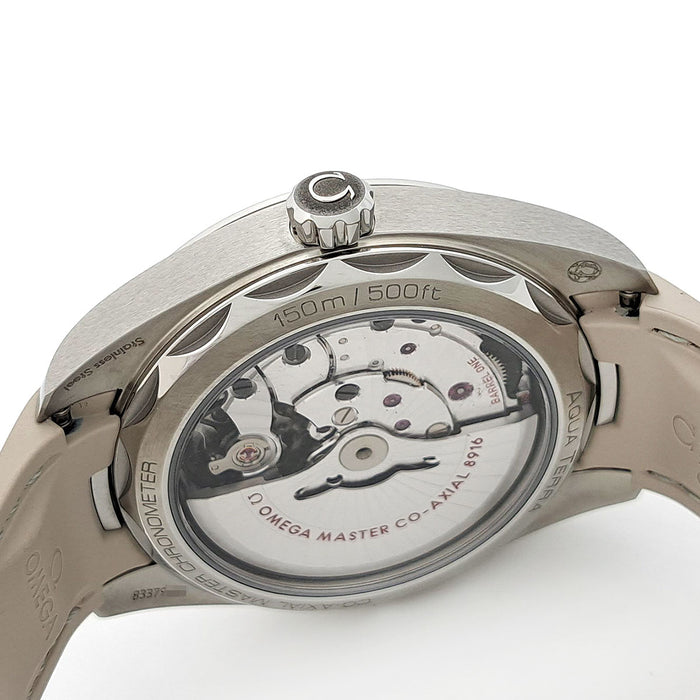 OMEGA 
Seamaster Aqua Terra 
Avec boîte et garantie