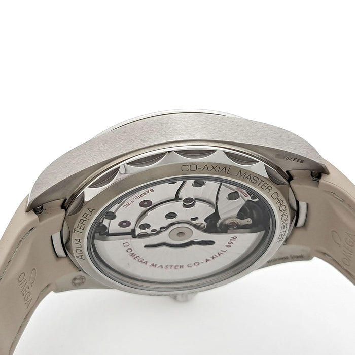 OMEGA 
Seamaster Aqua Terra 
Avec boîte et garantie