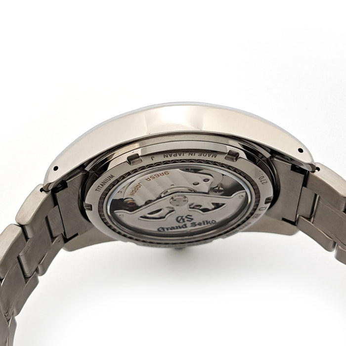 SEIKO 
Grand Seiko Titanium Snow White Snowflake 
With Box and Warranty Card