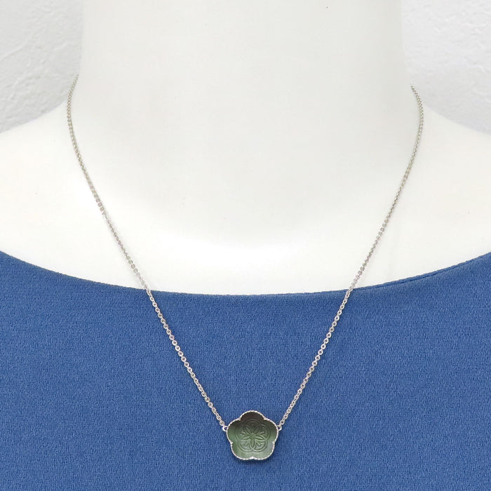 OMEGA 
Omega Mania Flower Necklace