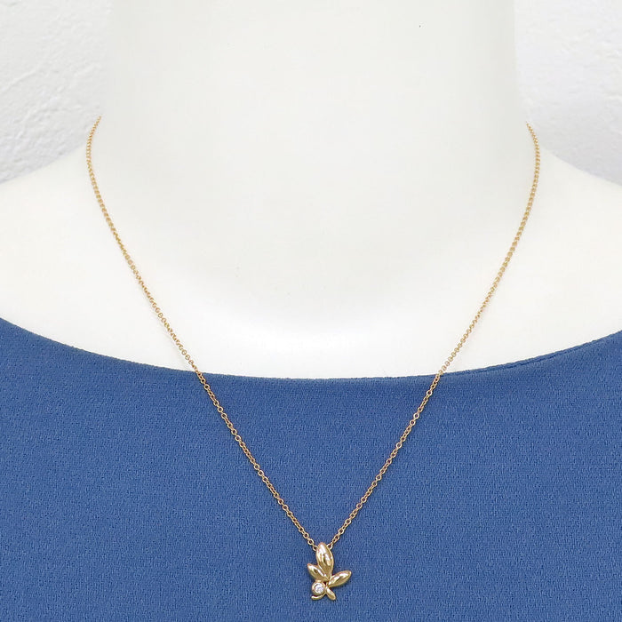 TIFFANY&Co. 
Olive Leaf Necklace Mini