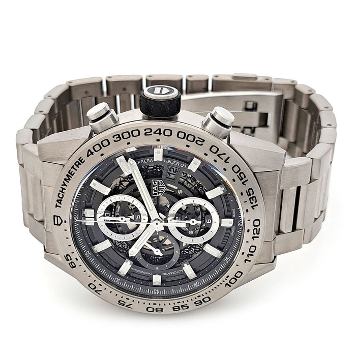 TAG HEUER
Carrera
Avec boîte