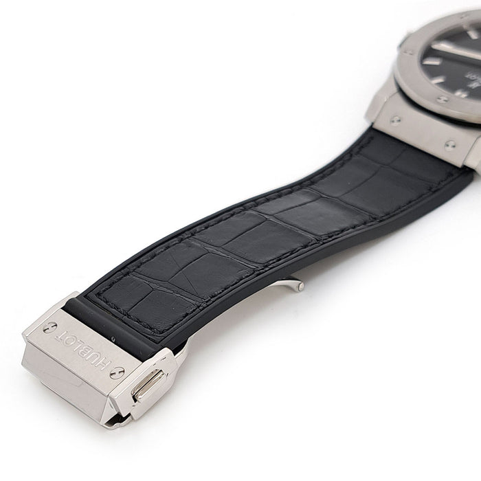 HUBLOT 
クラシック フュージョン ウルトラスリム チタニウム 
ギャラ付