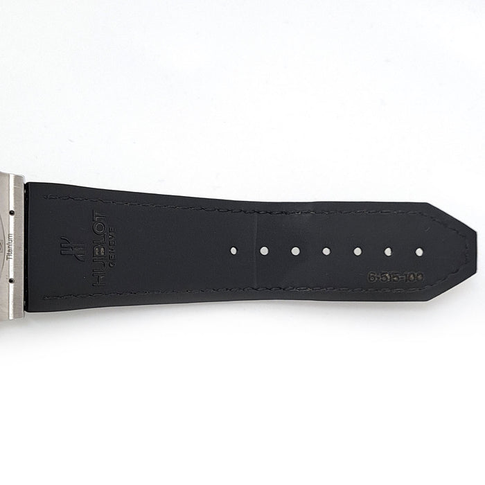 HUBLOT
經典融合超薄鈦金屬
附保證書