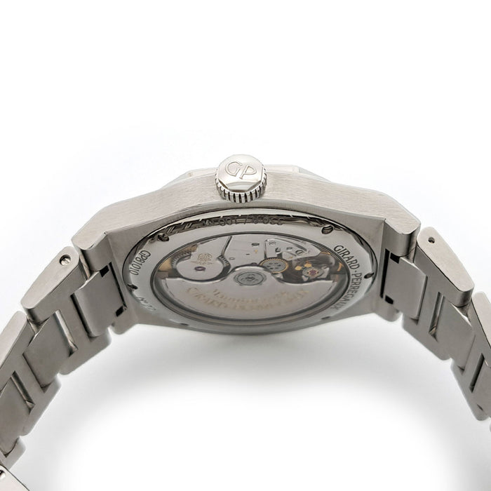 GIRARD-PERREGAUX
Laureato
With box