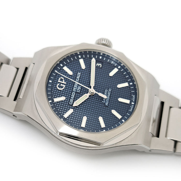 GIRARD-PERREGAUX
Laureato
With box