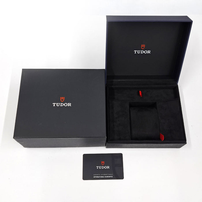 TUDOR 
Pelagos FXD Alinghi Red Bull 
With box and warranty card