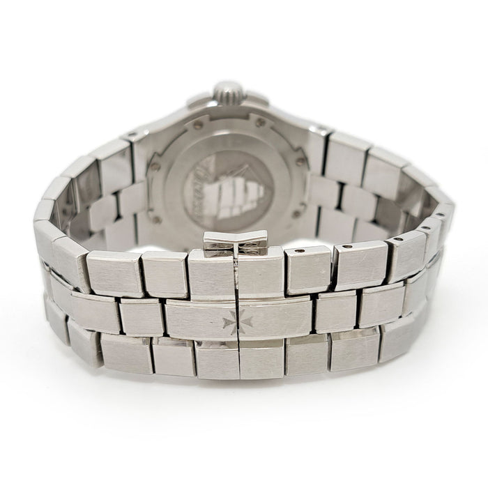 VACHERON CONSTANTIN 
Overseas Quartz Large Size