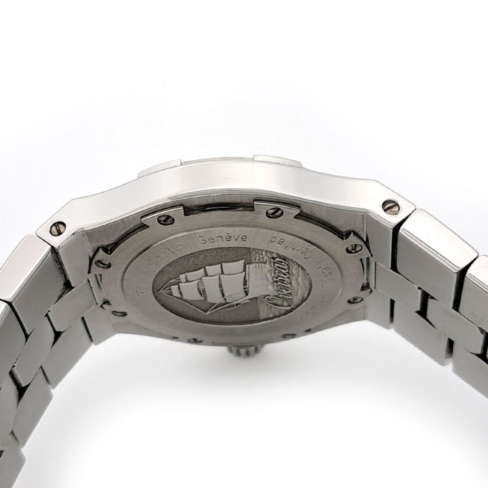 VACHERON CONSTANTIN 
Overseas Quartz Large Size