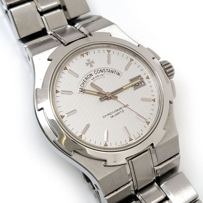 VACHERON CONSTANTIN 
Overseas Quartz Large Size