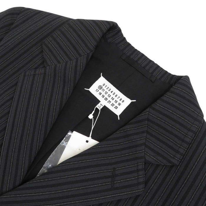 Maison Margiela
Single Wool Jacket Suit
Stripe Tailored Jacket