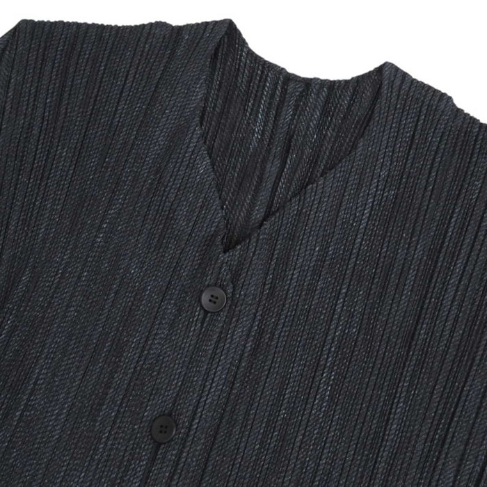 PLEATS PLEASE 
Pleats Please Issey Miyake 
Cardigan