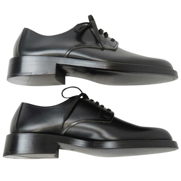 COMME des GARCONS
Plain Toe
Lace-up Leather Shoes
HOMME PLUS Homme Plus