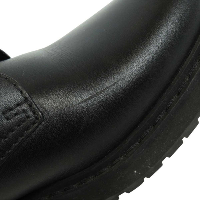FENDI 
ロゴ チェック柄 
FF レザー ニット レースアップ ブーツ