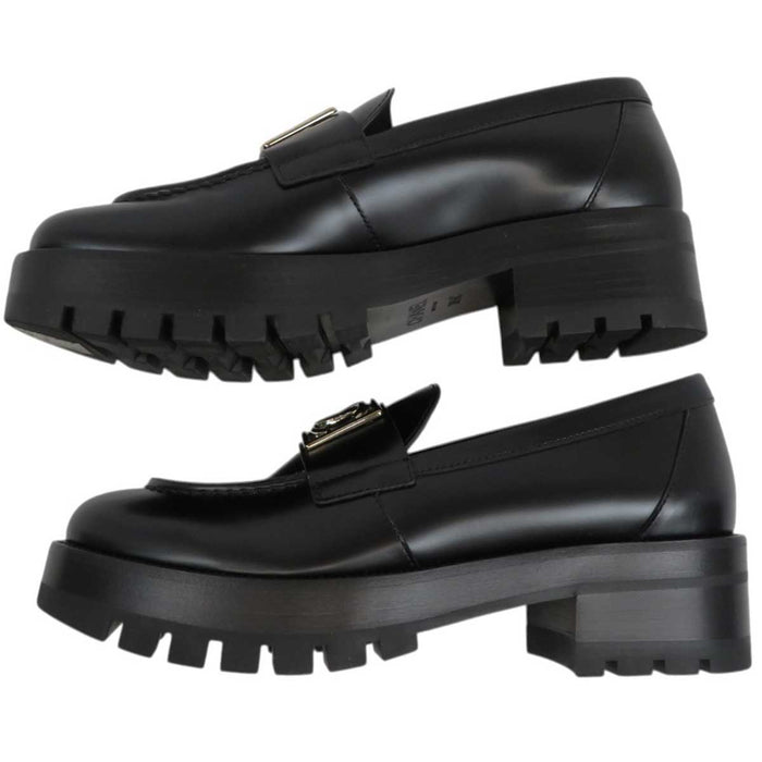 CHANEL 
COCO CC Logo Leather 23B Silver Color Hardware 
Coco Mark Loafers